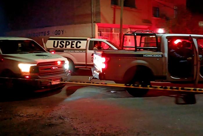 Motosicario mat4 a uno y deja a otro hombre herido