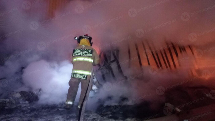 Muere conductor del tráiler incendiado en la autopista de Occidente