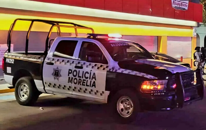 Muere hombre tras recibir disparos y buscar ayuda en un Oxxo de Morelia