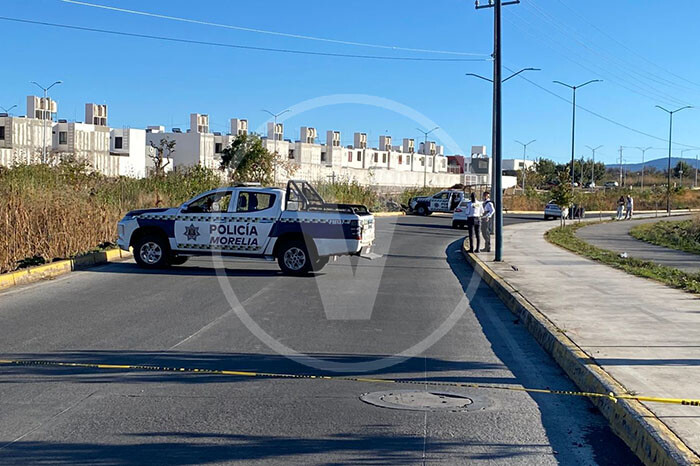 Muere motociclista tras derrape en Villas del Pedregal, en Morelia