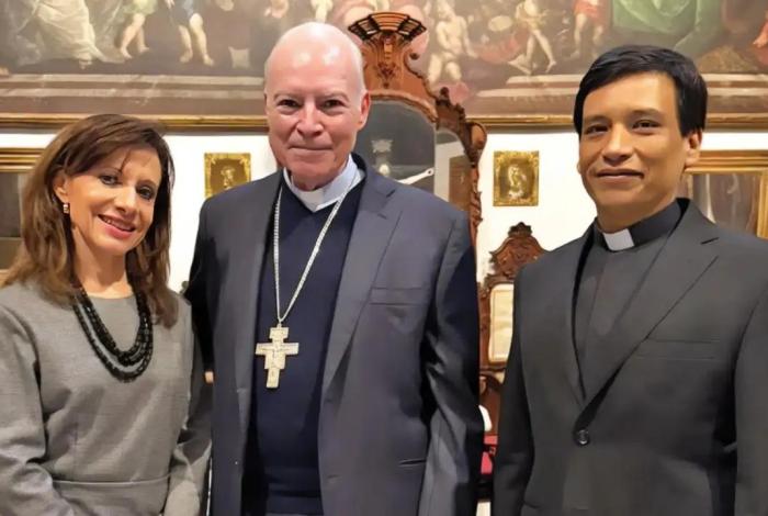 Mujeres, aun excluidas del sacerdocio católico