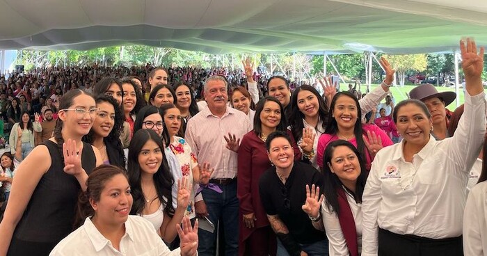 Mujeres de Mano a Mano respaldan a Raúl Morón