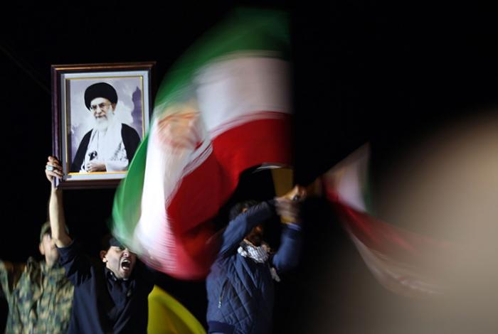 Netanyahu dice que hay “señales” de que el líder supremo de Irán, Jameneí, está muerto