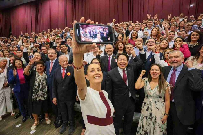 NUESTRA RESPONSABILIDAD ES HISTÓRICA PARA CONSOLIDAR Y AVANZAR CON LA TRANSFORMACIÓN: CLAUDIA SHEINBAUM PRESENTA PROYECTOS PRIORITARIOS A LEGISLADORES DE LA 4T