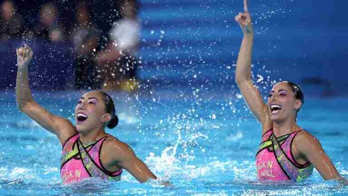 Nuria Diosdado y Joana Martínez avanzan décimas a la final de natación artística en dúo