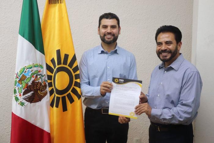 Octavio Ocampo se desprende de la dirigencia del PRD