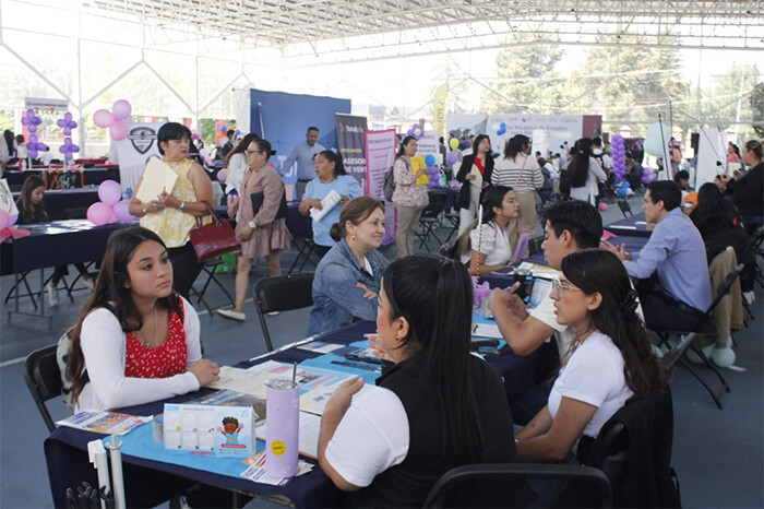 Ofertan más de 2 mil vacantes de 225 empresas en Ferias del Empleo en 6 municipios michoacanos