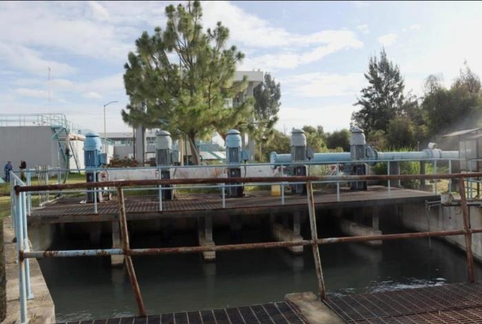 Ooapas realiza conexión de transformadores y mantenimiento en la planta potabilizadora La Mintzita