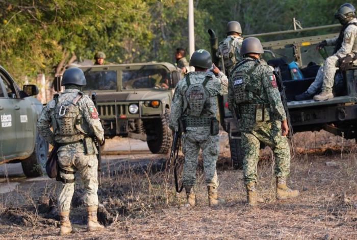 Operativo militar deja tres abatidos en la sierra de Cotija