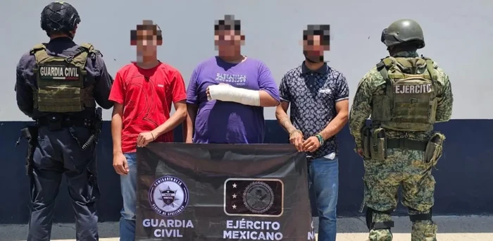 Operativos en Buenavista dejan 3 detenidos y 30 explosivos asegurados: SSP