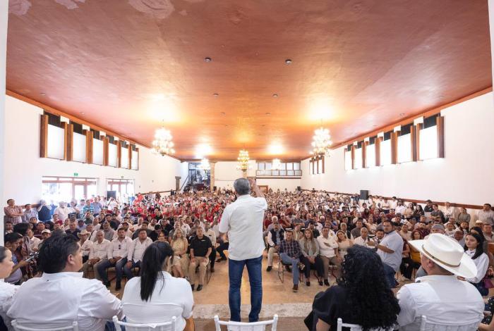 Organizaciones sindicales y sociales de Michoacán respaldan a Raúl Morón rumbo al 2027