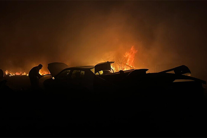 Otra vez se incendia el corralón “El Primo” en Apatzingán; solo se reportan daños materiales