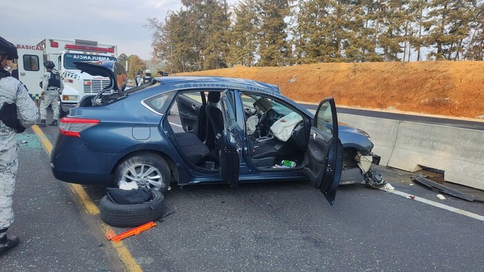 Otro: Tres lesionados en accidente en la Siglo XXI