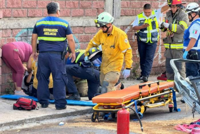 Padres e hijo resultan heridos tras accidente automovilístico en la Morelia-Pátzcuaro