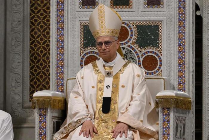 Papa León XIV reza por los difuntos olvidados en Roma