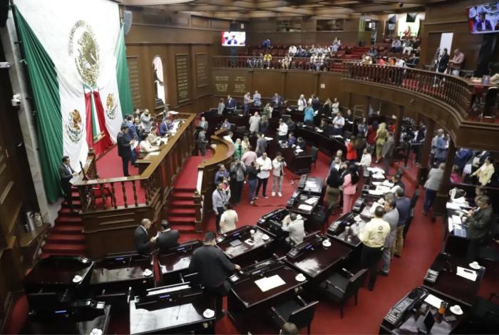 Para la LXXVI Legislatura de Michoacán, los jóvenes no son prioridad