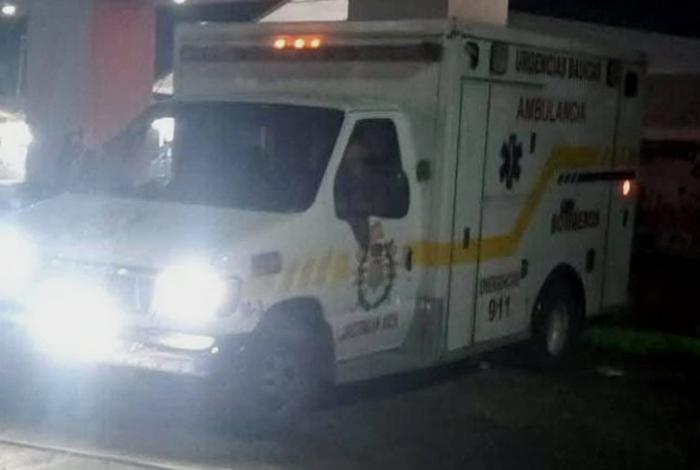 Pareja resulta herida tras presunto ataque con explosivos lanzados desde un dron en Apatzingán