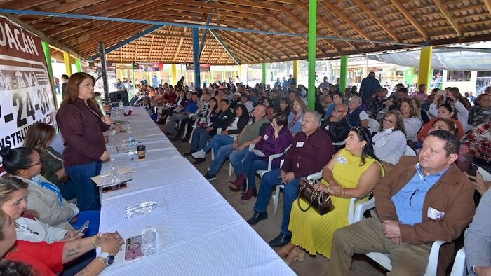 Participa Fabiola Alanís en instalación del Movimiento Progresista Michoacano