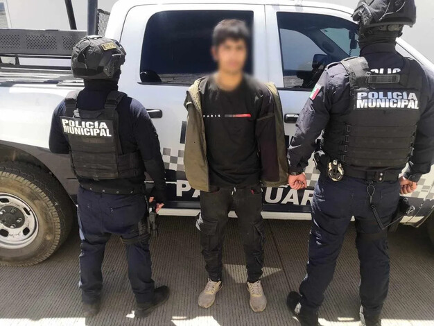 Patrulleros de Pátzcuaro detienen a joven en posición de droga