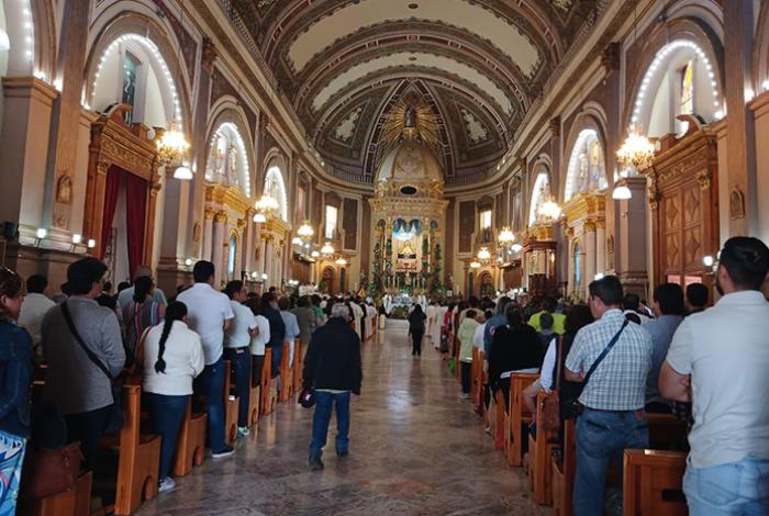 Pátzcuaro se viste de fe e identidad con la Misa Purépecha a la Virgen de la Salud