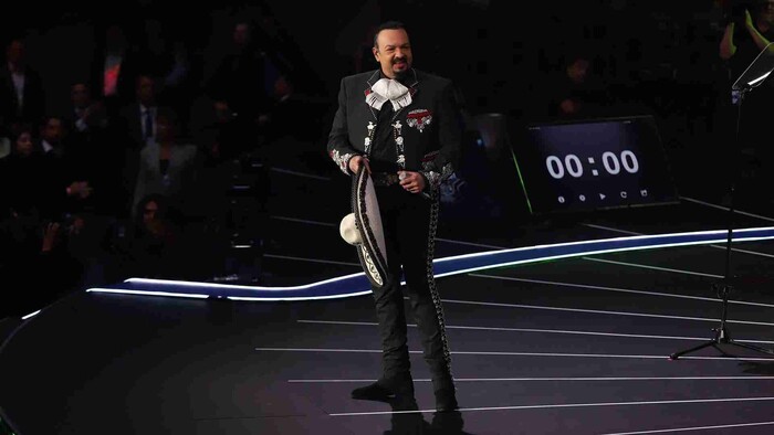 Pepe Aguilar lanza su nuevo disco ‘Que llueva tequila’