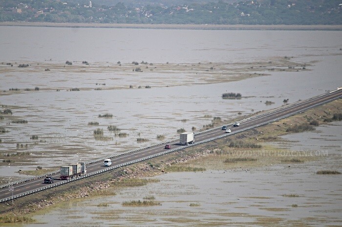 Pescadores y artesanas del lago de Cuitzeo piden trabajos temporales y plan de rescate como en Pátzcuaro