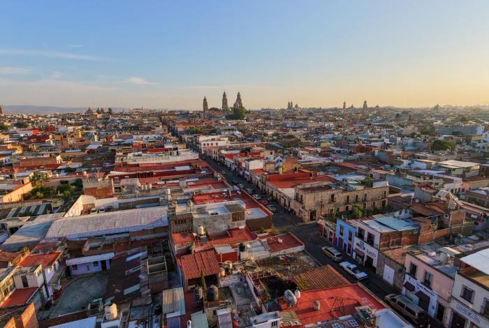 Pese a cielo nublado, Michoacán seguirá bajo onda de calor este miércoles