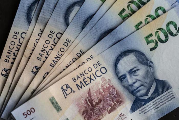 Peso mexicano resiente el conflicto en Medio Oriente: se deprecia un 3.25 % ante el dólar