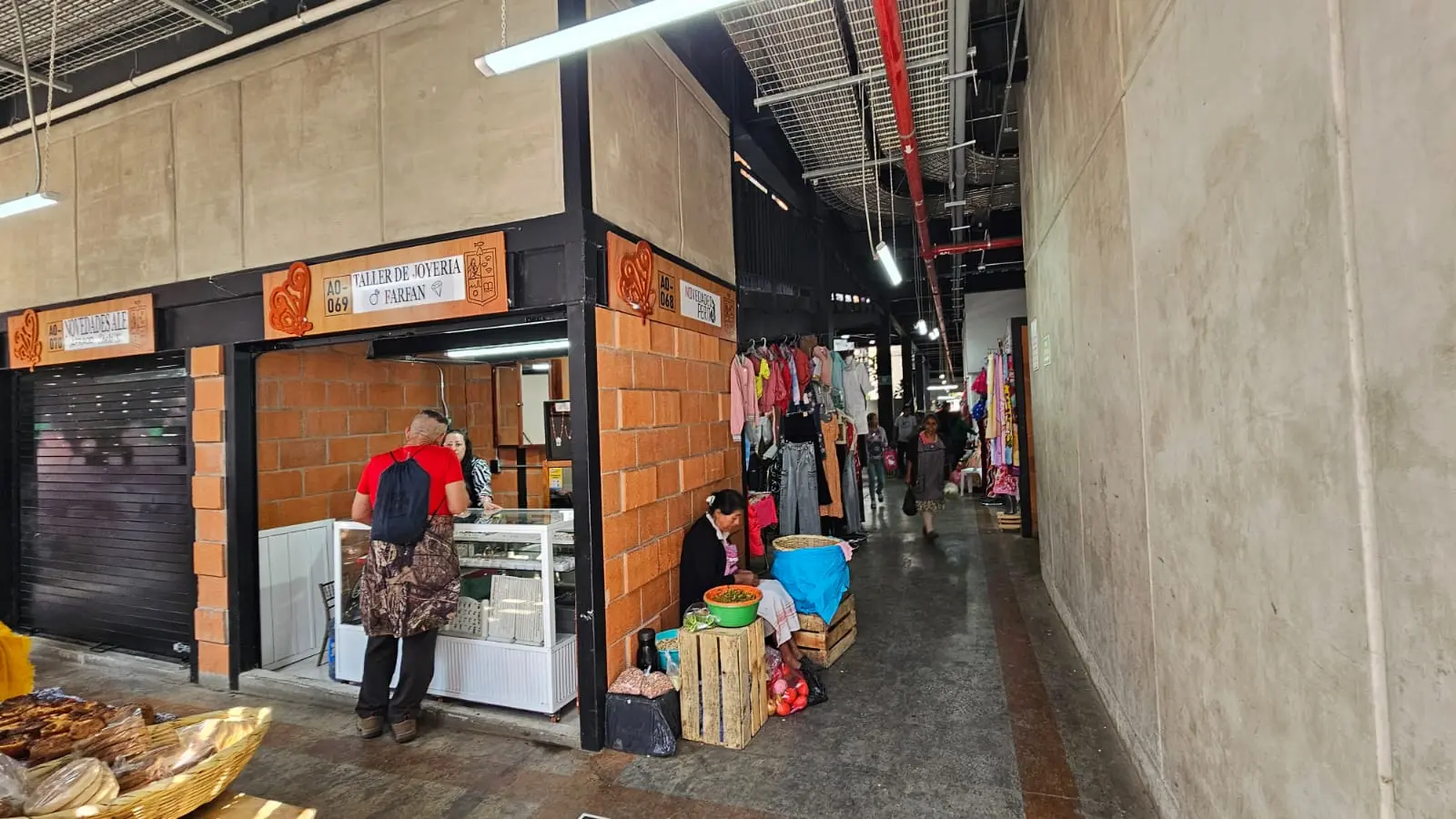 Piden modernizar comercio en el Mercado Vasco de Quiroga