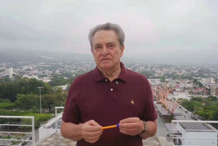 Pío López Obrador, hermano de AMLO, se registra para una diputación federal en 2027