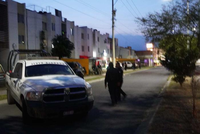 Pistoleros en moto disparan contra taller mecánico en Zamora