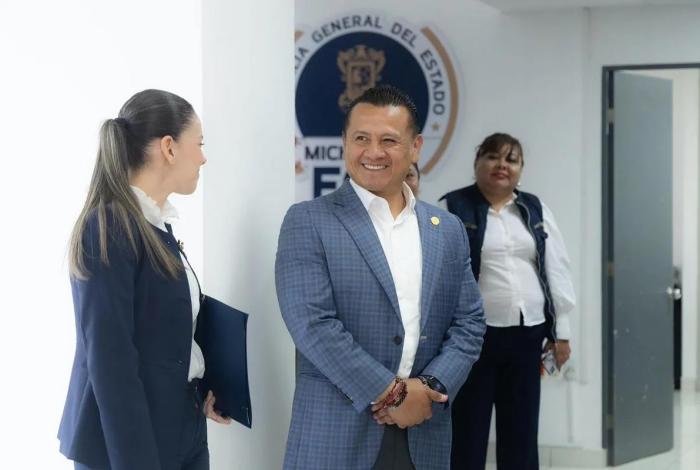 Plantea Torres Piña digitalización de denuncias en FGE Michoacán