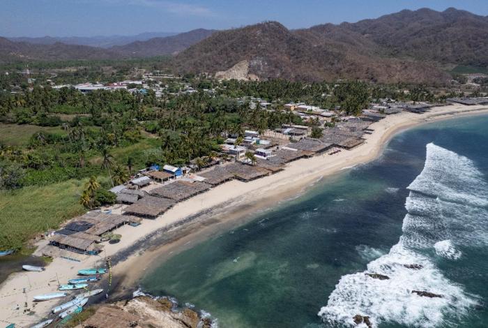Playas de Michoacán, aptas para disfrutar el asueto de fin de año: Salud