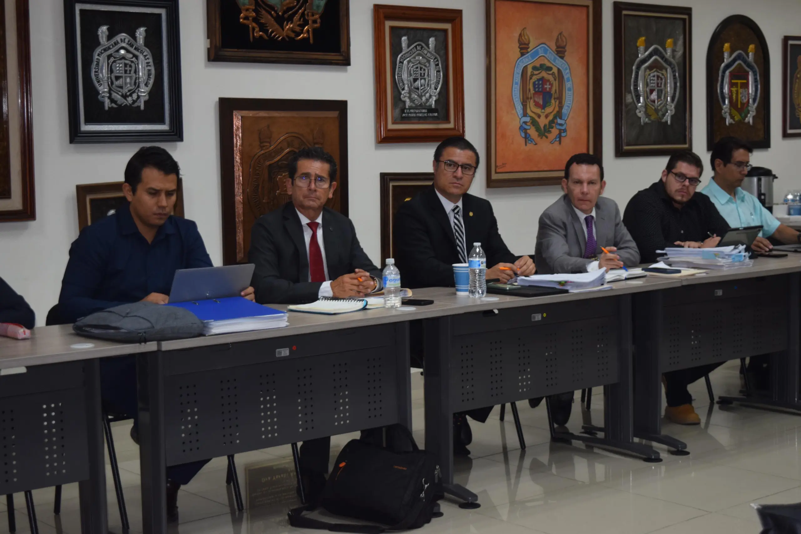 Plena disposición al diálogo con académicos refrenda administración de Yarabí Ávila