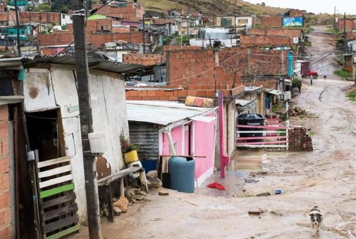 Pobreza en México afecta a 38.49 millones de personas: Inegi