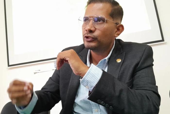 Policía de Uruapan, sin capacitación para manejo de armas cortas, “mucho menos para largas”