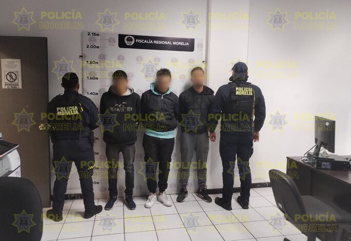 Policía Morelia asegura a tres hombres por allanamiento en la colonia Manantiales