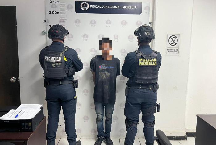 Policía Morelia detiene a presunto ladrón de colegio tras persecución