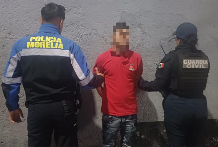 Policía Morelia detiene a sujeto con orden de aprehensión por robo a OXXO