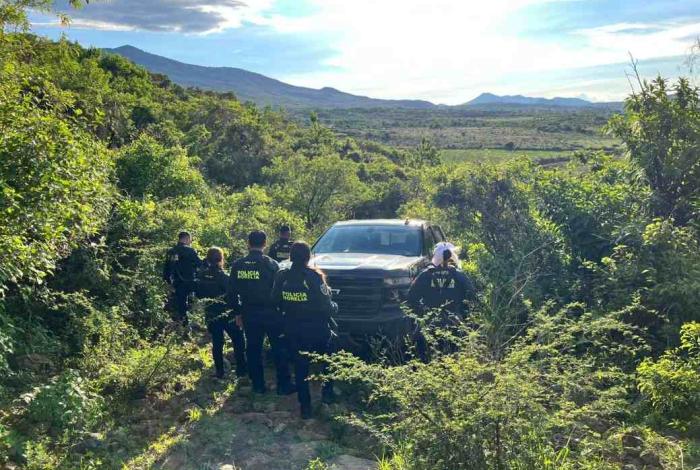 Policía Morelia recupera camioneta con reporte de robo en la carretera Morelia-Pátzcuaro