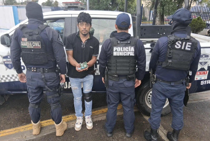 Policías de Pátzcuaro detienen a 3 sujetos en posesión de drogas