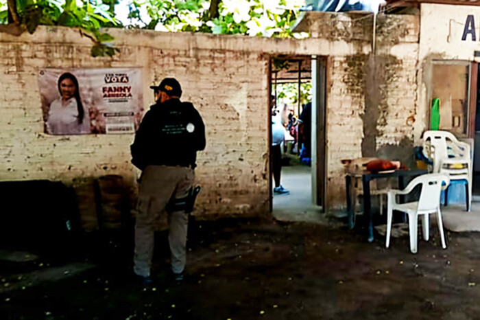 Policías y soldados desactivan un palenque clandestino en Apatzingán