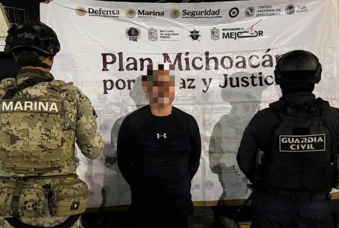 Por am3nazar con un arm4, detienen a un hombre en LC