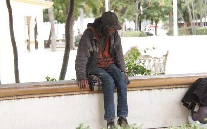 Por lluvia, dan hogar temporal a personas en situación de calle en Morelia