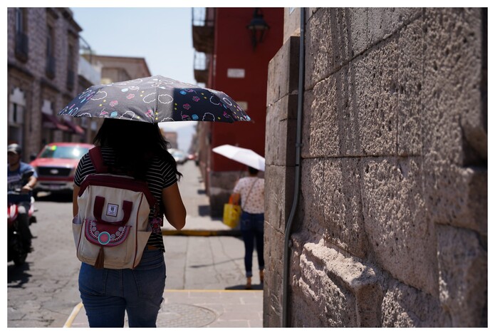 Posibles chubascos, pero sigue el calor de hasta 45°C, este jueves en Michoacán