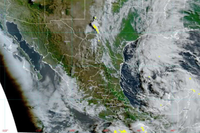 Potencial ciclón tropical provocará lluvias intensas en 8 entidades; en Michoacán se prevén descargas eléctricas