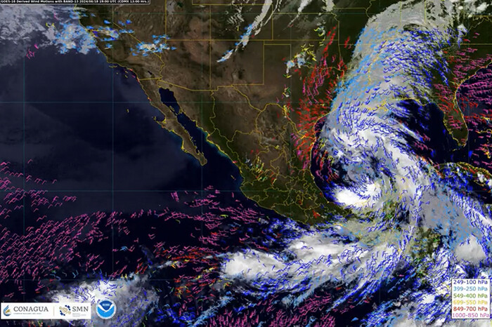 Potencial ciclón tropical uno acelera su desplazamiento por el Golfo de México