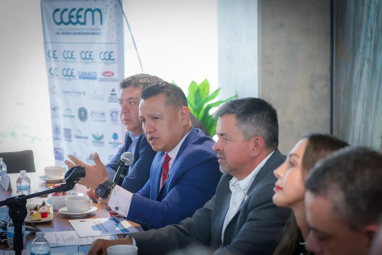 Presenta Carlos Torres Piña transformación institucional al Consejo Coordinador Empresarial