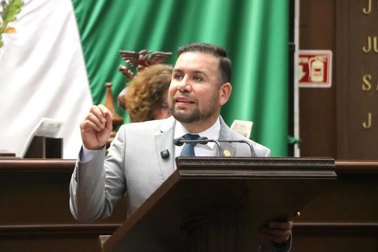 Presenta Reyes Galindo iniciativa para considerar como violencia contra la mujer el no reconocer el trabajo doméstico y cuidados en el hogar