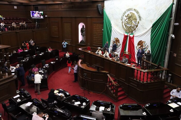 Privilegiar el diálogo para solucionar conflicto de la Guardia Civil, el llamado de la 75 Legislatura